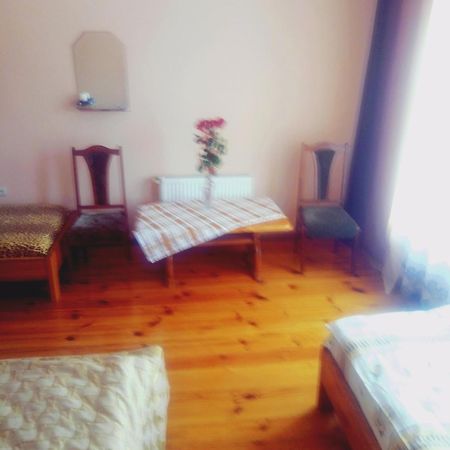 Park House Hotel Poceaiiv Cameră foto